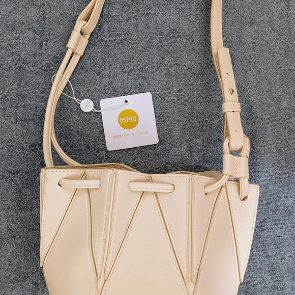 MMS Design Studio Bucket Bag - NWT - Picture 2 of 5